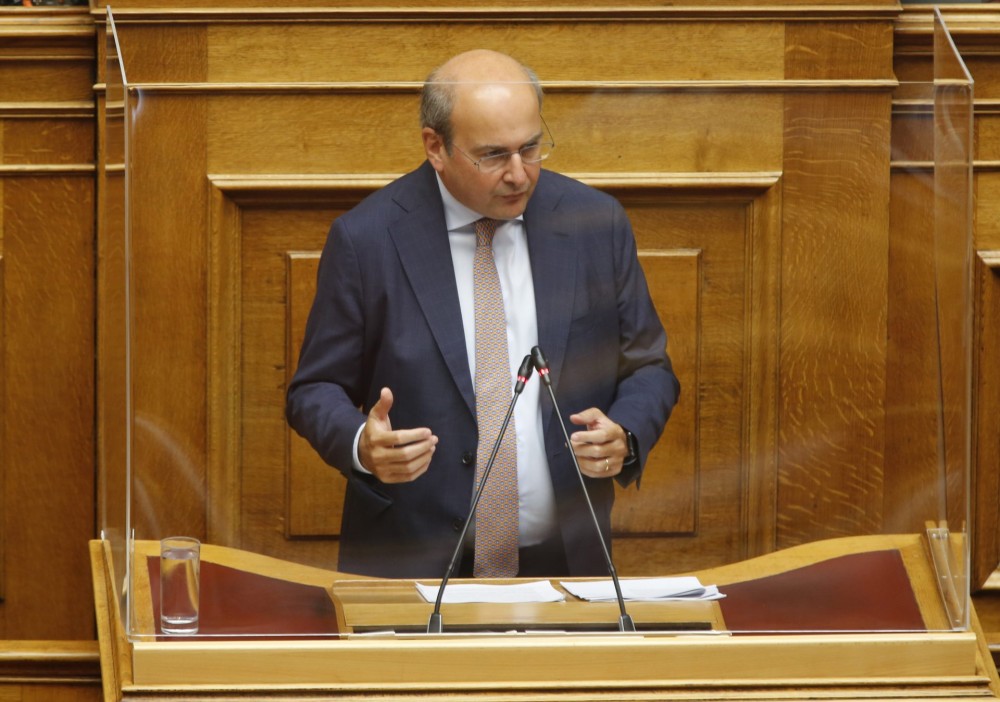 Χατζηδάκης προς ΣΥΡΙΖΑ: «Κάνουμε ό,τι μπορούμε για τους ευάλωτους – Δεν υπάρχουν μαγικά ραβδιά»