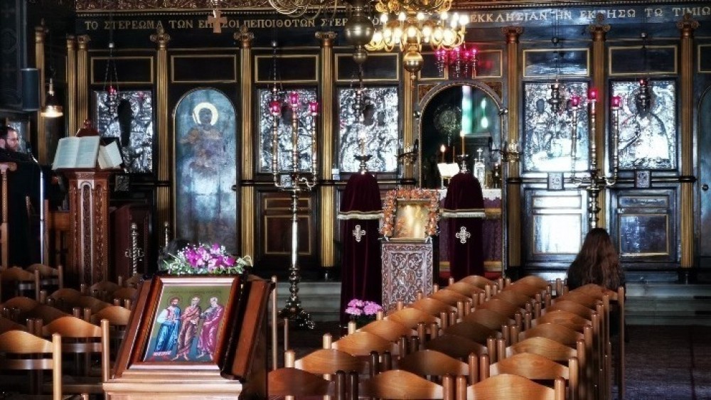 Επιφάνιος: Όχι βράδυ οι ακολουθίες της Μ. Εβδομάδας