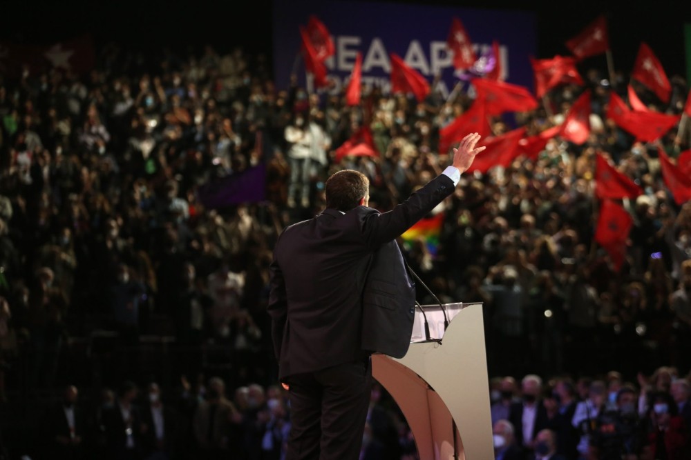 Απειλή για τον Τσίπρα οι εκλογές της νέας ΚΕ