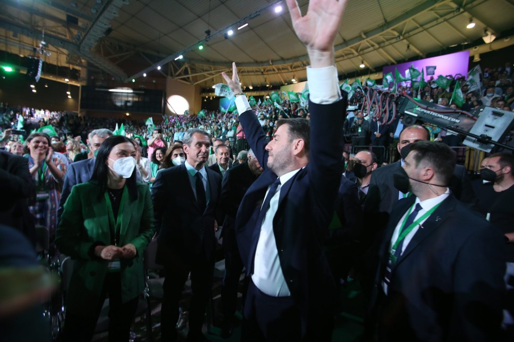 Ο νέος είναι&#8230; ωραίος, αλλά ο παλιός είν&#8217; αλλιώς