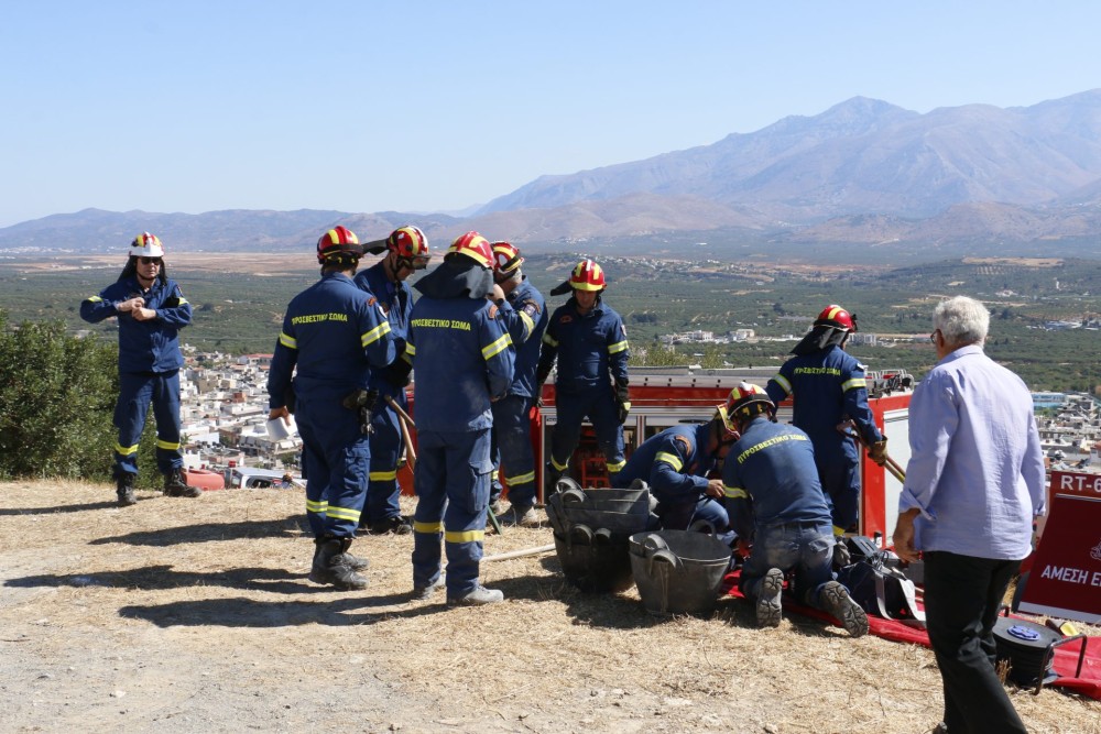 Ανήλικος  έπεσε σε κανάλι του Μόρνου – Έρευνες της ΕΜΑΚ