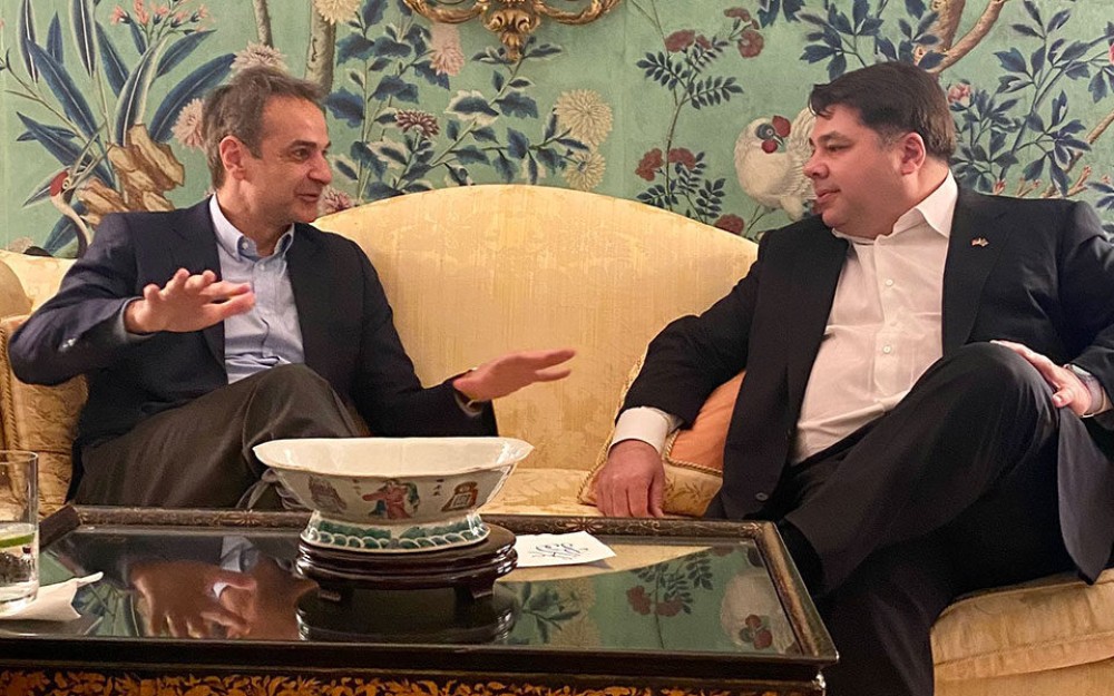 O Πρωθυπουργός στις ΗΠΑ: Ο Τζορτζ Τσούνης υποδέχτηκε τον Κυριάκο Μητσοτάκη στο Blair House