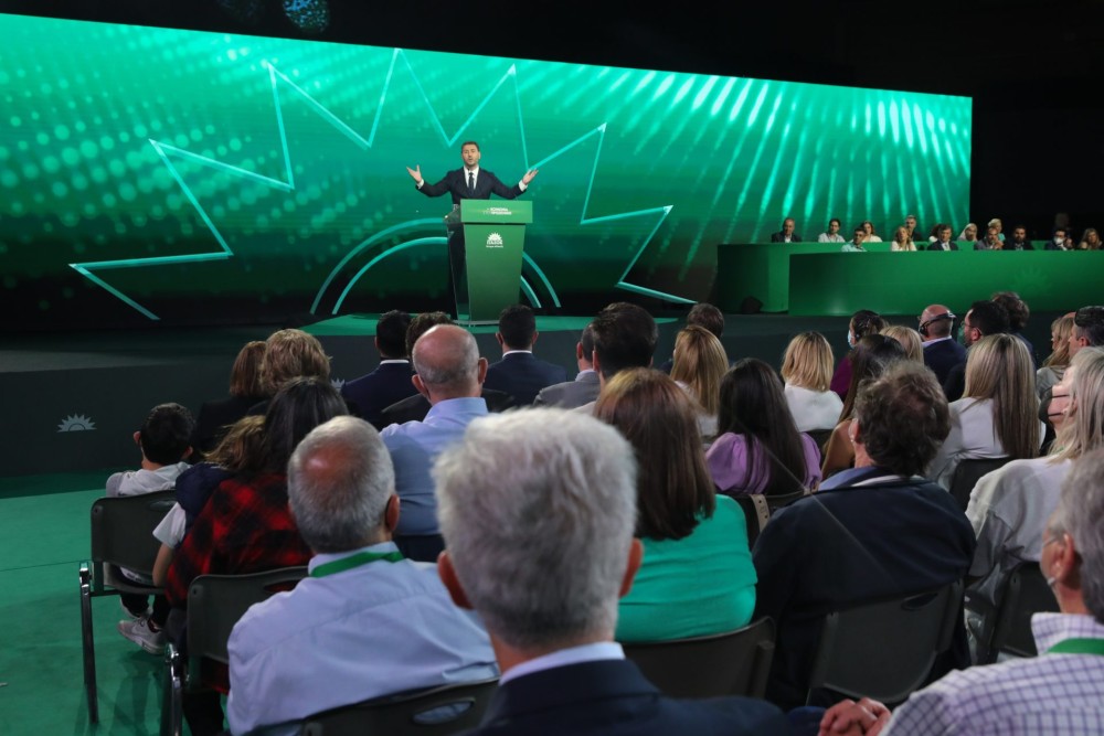 Στα εθνικά, Εθνική Ελλάδος