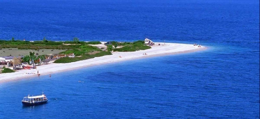 “Ύμνοι” για τον ελληνικό τουρισμό από το ισπανικό EFE