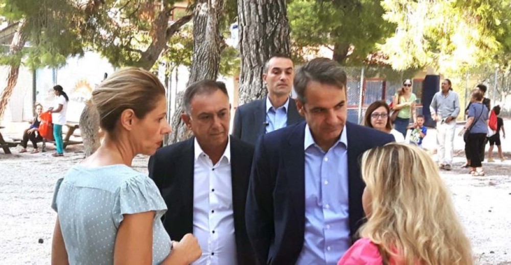 Το τηλεφώνημα Μητσοτάκη στον Κέλλα: “Με συγκλόνισες… να πεις παντού την περιπέτειά σου”