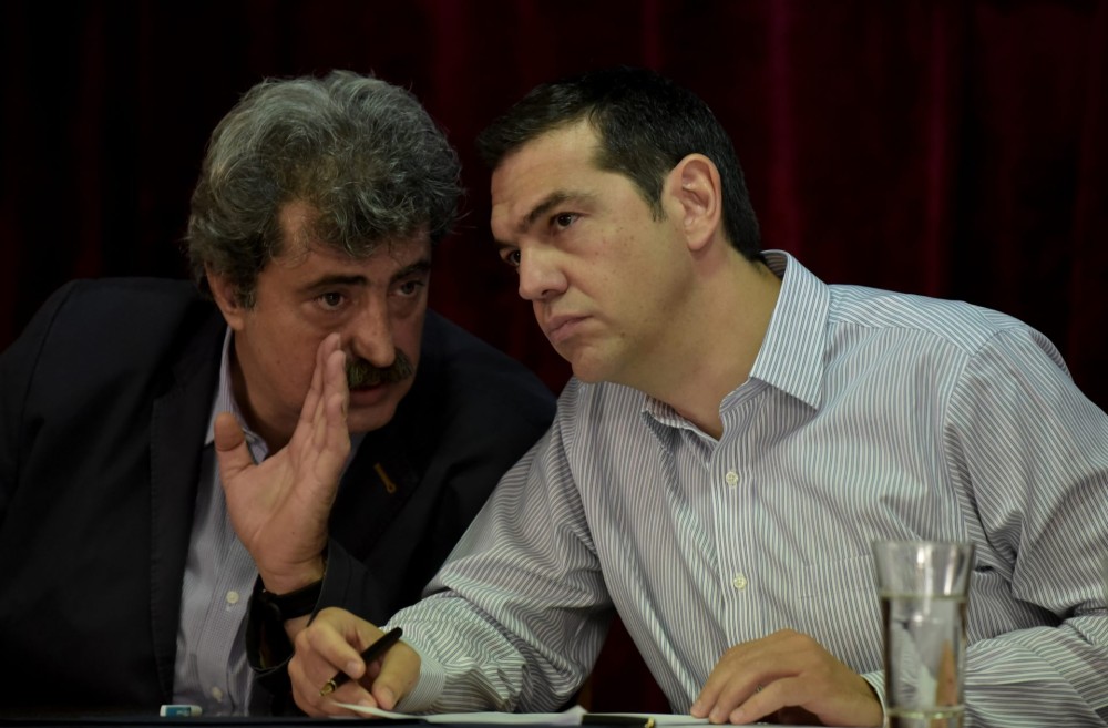 Η προσέγγιση του ΠΑΣΟΚ και η… θυγατέρα του Αρχιμάστορα