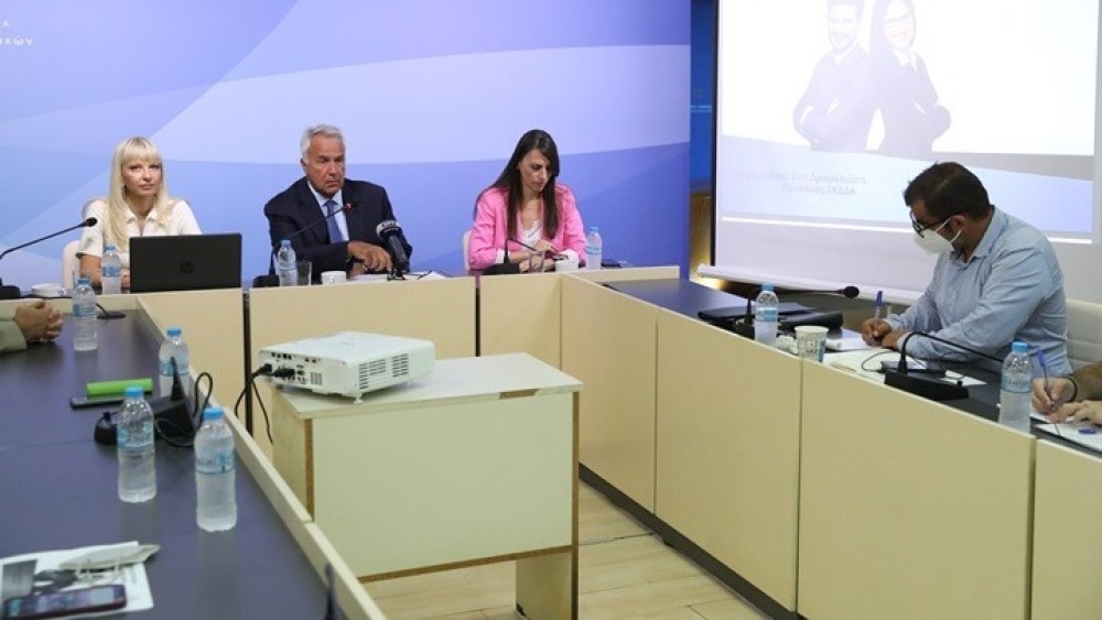Έρχεται εκπαίδευση δημοσίων υπαλλήλων για κάλυψη νευραλγικών θέσεων στο επιτελικό κράτος