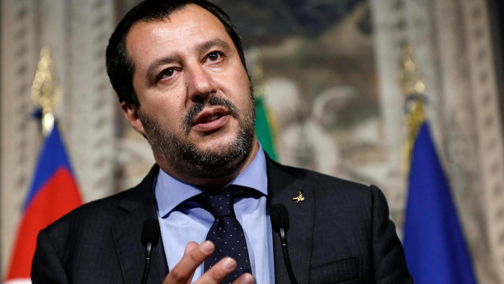 Ιστορική κατάρρευση για τη Λέγκα του Ματέο Σλαβίνι