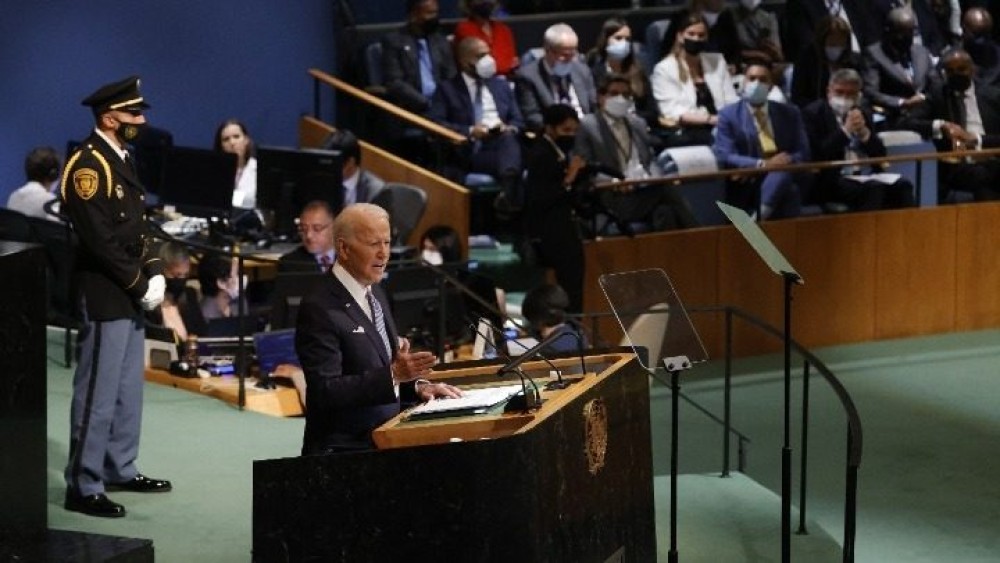 Μπάιντεν: Ανεύθυνη ρητορική από μια πυρηνική δύναμη &#8211; Πούτιν: «Δεν θα υποκύψουμε»