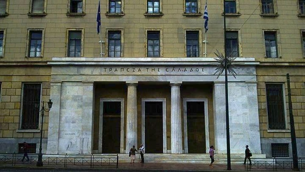 «Καταφύγιο» στις… χρυσές λίρες για τους Έλληνες – Δεν σταματά να πουλάει η ΤτΕ