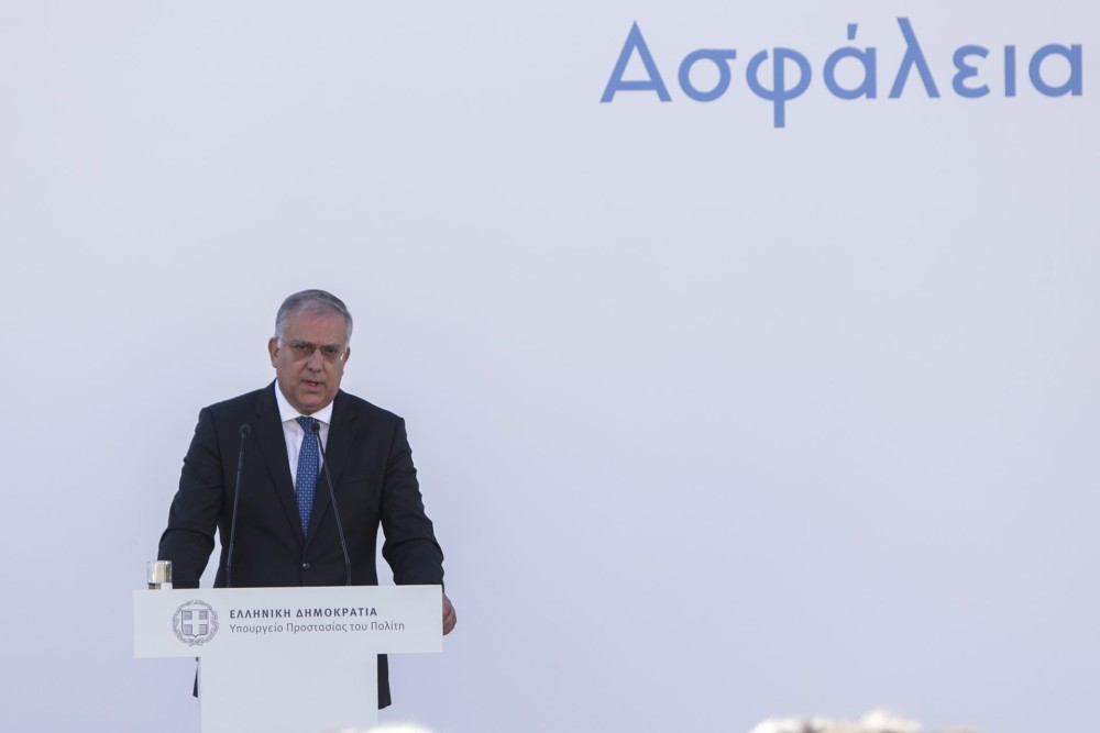 Με παρέμβαση Θεοδωρικάκου η έκδοση του φερόμενου βιαστή του Π. Φαλήρου στην Ελλάδα