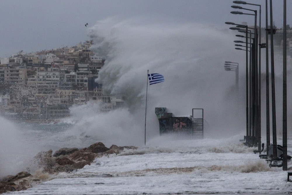 Προειδοποιεί με Έκτακτο Δελτίο η ΕΜΥ : Επικίνδυνα καιρικά φαινόμενα τις επόμενες ώρες