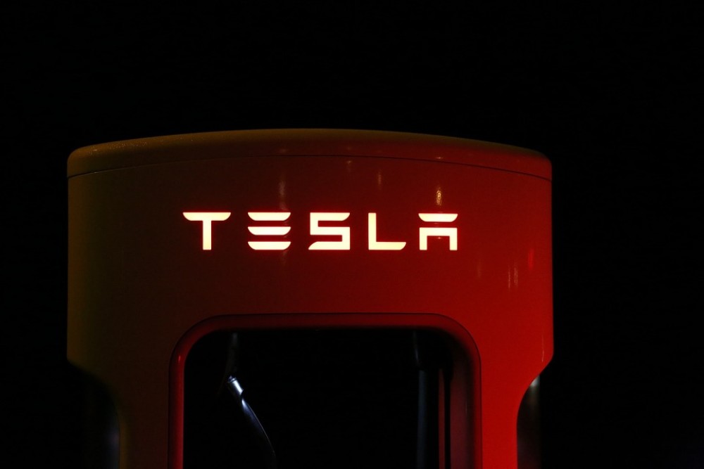 Πότε ανοίγει αντιπροσωπεία Tesla στην Θεσσαλονίκη;