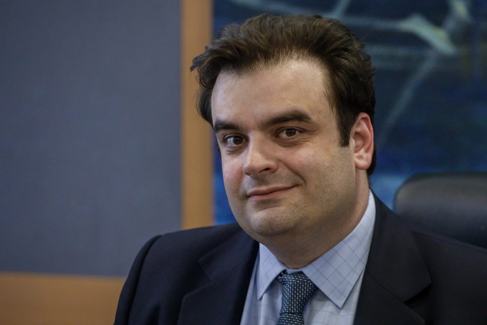 O Πιερρακάκης “δείχνει” προεκλογική προσπάθεια να μειωθεί η δουλειά στην ψηφιοποίηση του κράτους