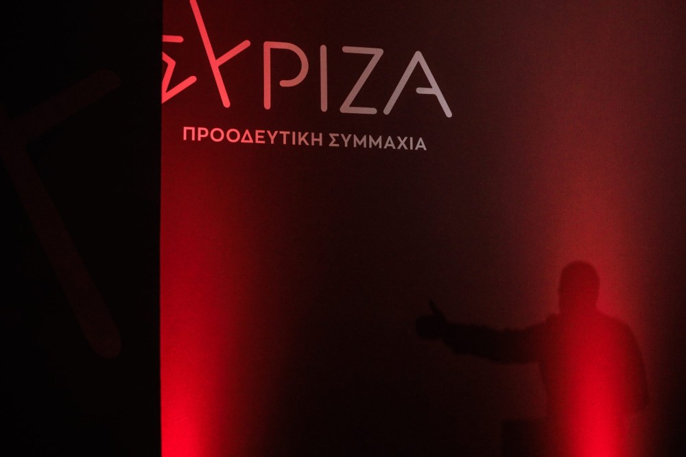 ΣΥΡΙΖΑ για επίθεση Ρουβίκωνα: Καταδικάζει μεν αλλά&#8230;