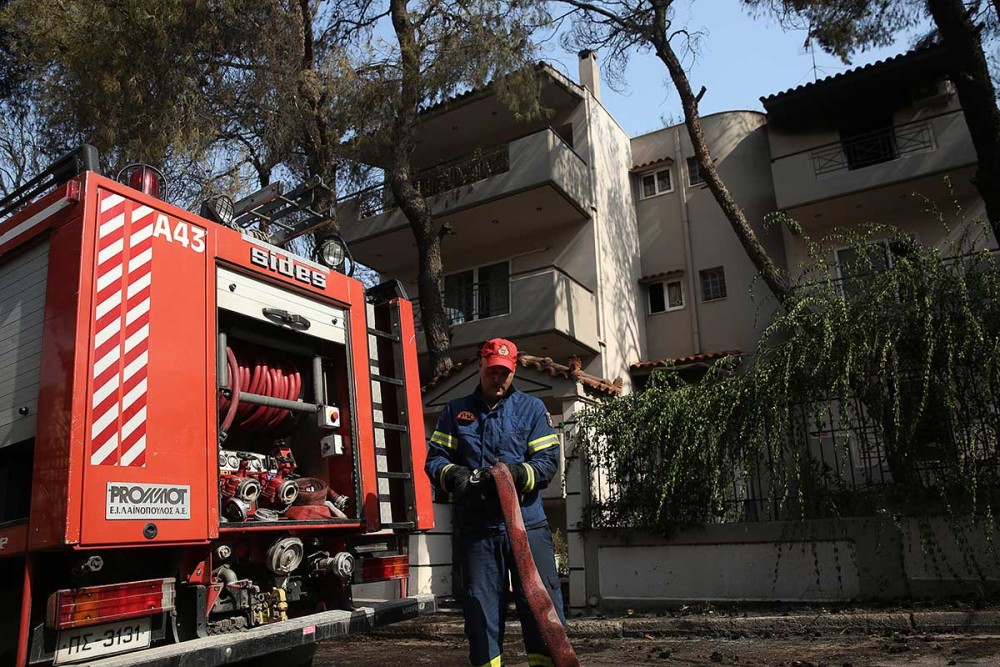 Φωτιά σε διαμέρισμα στο Λαύριο