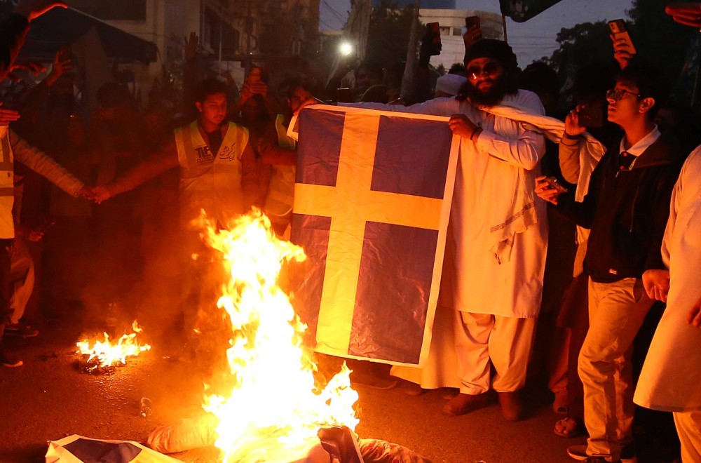 Αντίποινα για το Κοράνι φοβάται η Δύση: Προειδοποιήσεις από Γερμανία, Γαλλία, Ιταλία και ΗΠΑ για Τουρκία