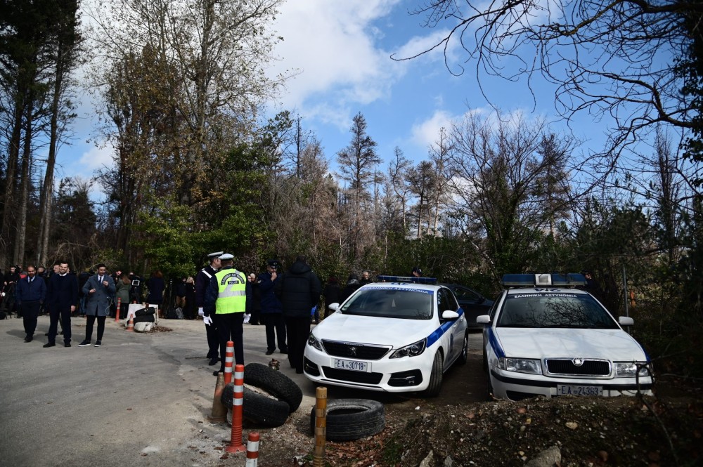 Στην τελευταία του κατοικία στο Τατόι ο τέως βασιλιάς Κωνσταντίνος