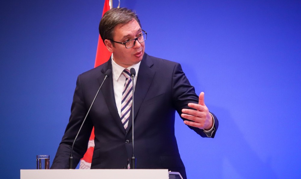 Σερβία: Με παραίτηση απειλεί ο Αλεξάνταρ Βούτσιτς