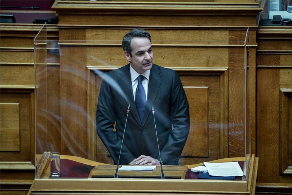 Ο Μητσοτάκης “σφάζει” Τσίπρα: Το λεφτόδεντρο μαράθηκε το 2015!