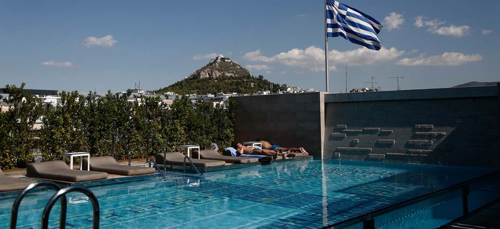Κορωνοϊός και πισίνες: Πόσο ασφαλείς είναι;