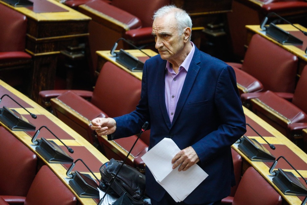 Ο&#8230; συναισθηματισμός του Βαρεμένου-Η απίστευτη δικαιολογία για την επίθεση στην Καραμανλή