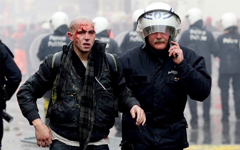 Αστυνομικό θρίλερ στις Βρυξέλλες – Σύλληψη δύο ατόμων που οπλοφορούσαν