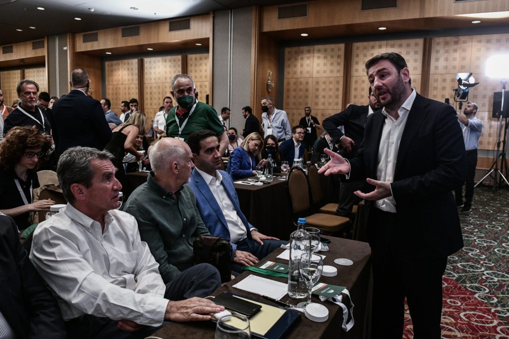 Χαριλάου Τρικούπη κατά Ανδρέα Λοβέρδου &#8211; Γιατί του επιτέθηκαν πηγές του&#8230; ΠΑΣΟΚ