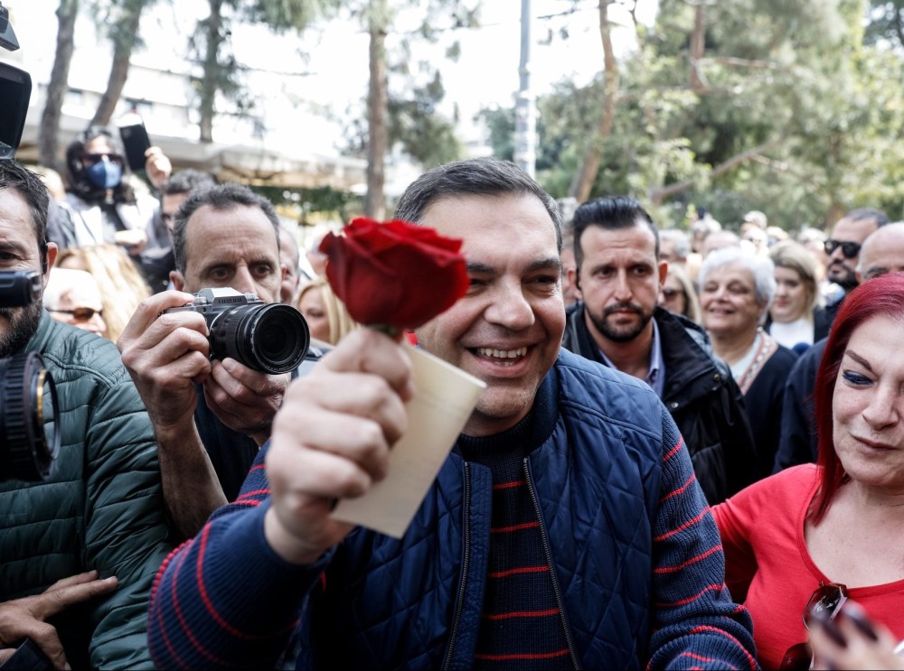 Το παραμύθι του… Τσίπρα και ο φόβος της σύγκρισης με Μητσοτάκη