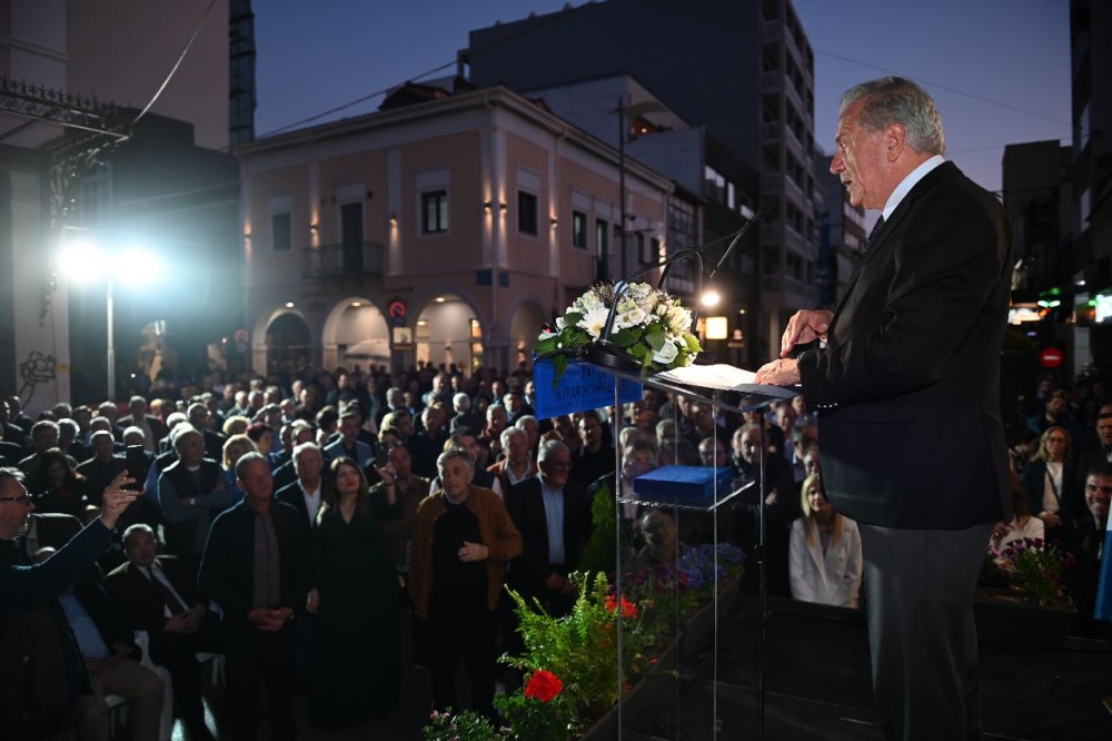 Ο Δημήτρης Αβραμόπουλος κεντρικός ομιλητής στα εγκαίνια του εκλογικού κέντρου της ΝΔ στην Πάτρα