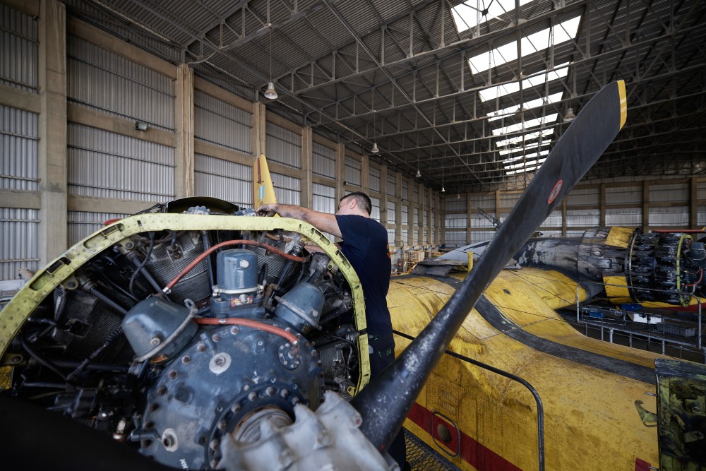 Canadair: γιατί δεν μπορούμε ακόμα να αγοράσουμε νέα - Τα fake news και ο σχεδιασμός της κυβέρνησης