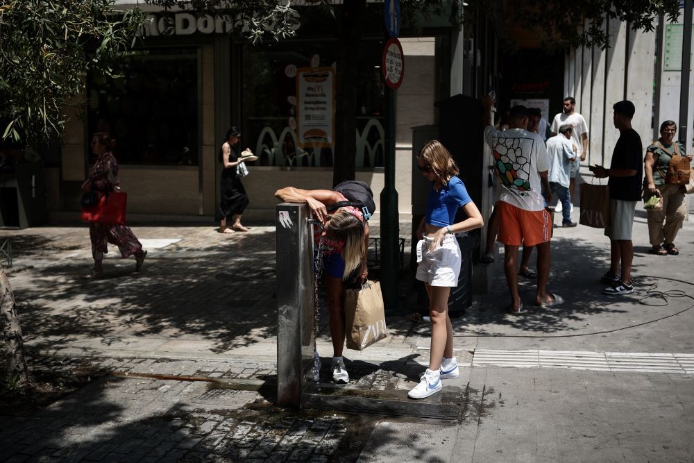 Υπουργείο Υγείας: οδηγίες για συνέπειες και μέτρα προστασίας από τον καύσωνα