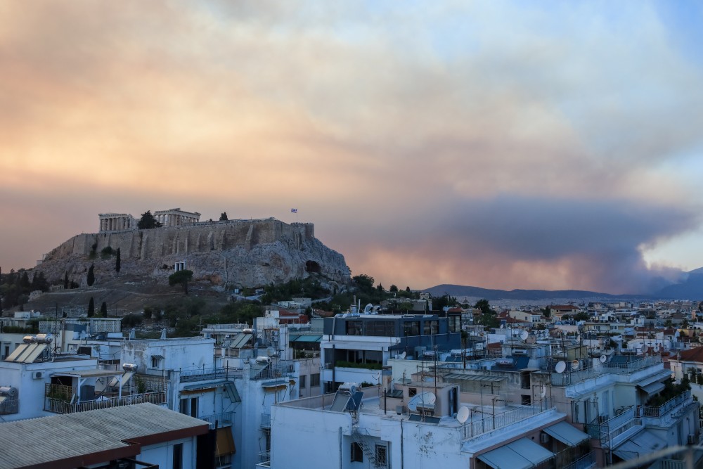 Επιτέλους οι δρόμοι, αλλά και οι γειτονιές, γίνονται πιο ασφαλείς