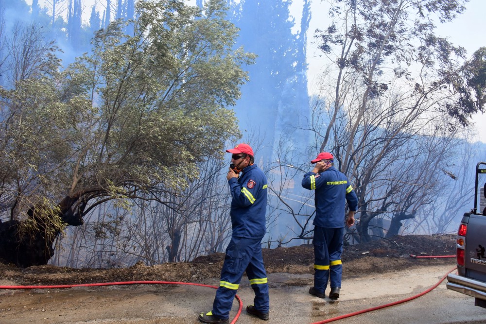 Υπό έλεγχο οι δύο  πυρκαγιές στο Μαρκόπουλο