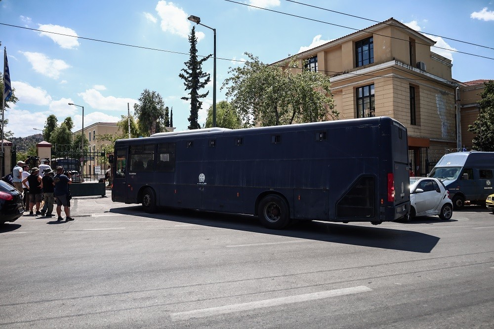 Έγκλημα στη Νέα Φιλαδέλφεια: τρεις ανακριτές για την υπόθεση