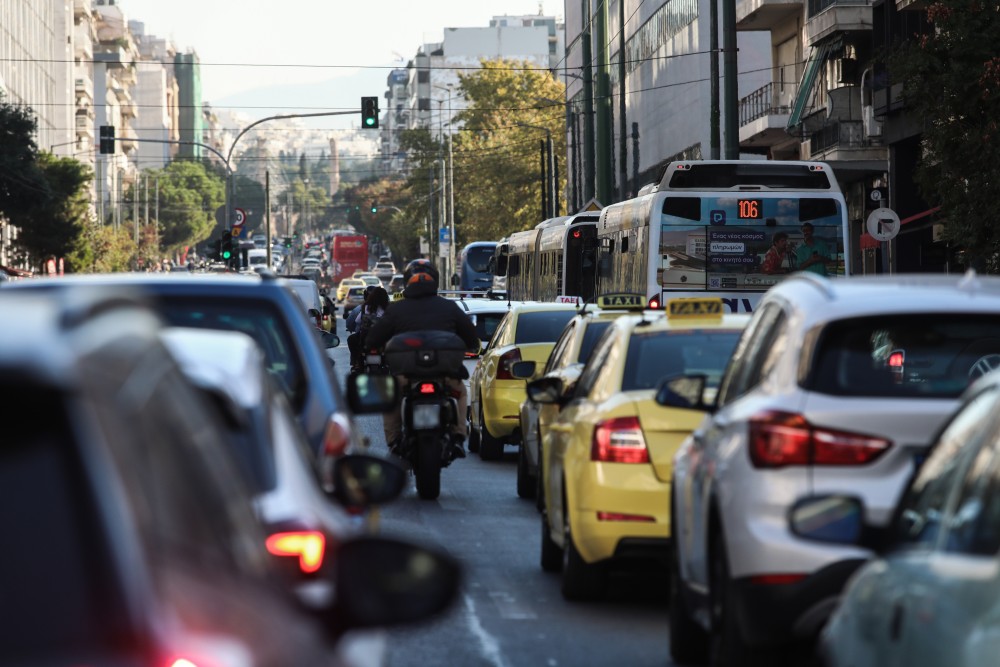 ΟΑΣΑ: νέες ψηφιακές κάμερες για παραβάσεις σε λεωφορειολωρίδες - Στο σπίτι τα «ραβασάκια»