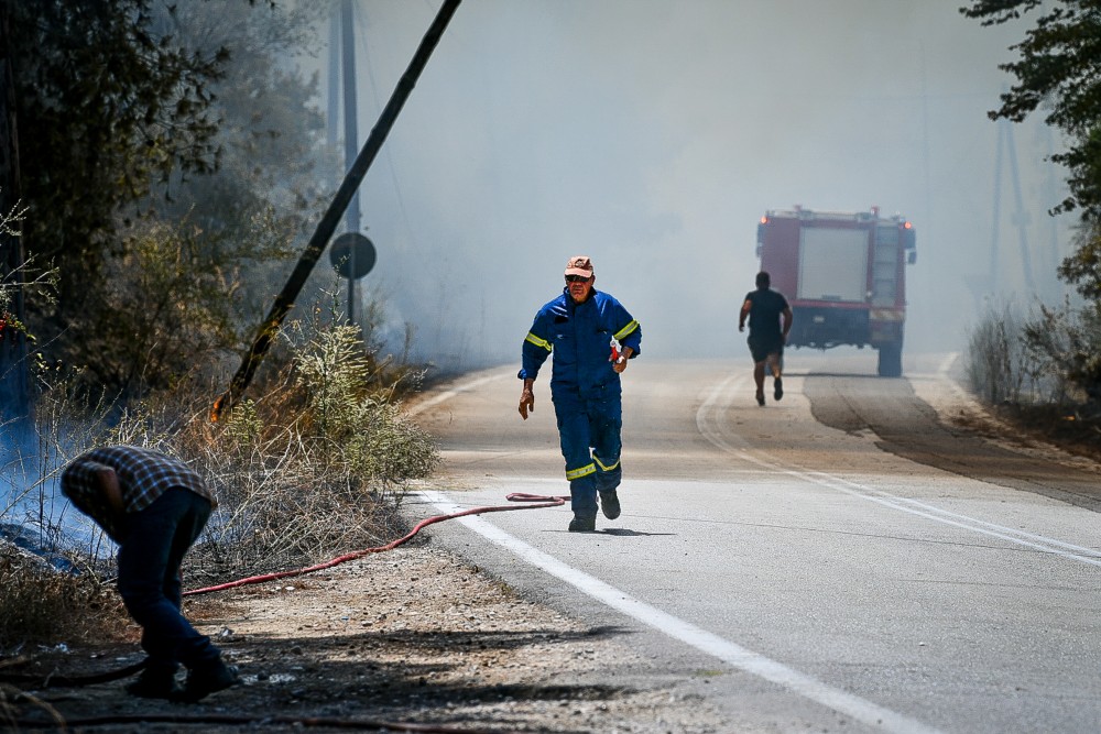 Τέσσερις εστίες φωτιάς στην Ηλεία - Βελτιωμένη εικόνα στην Αρχαία Ολυμπία