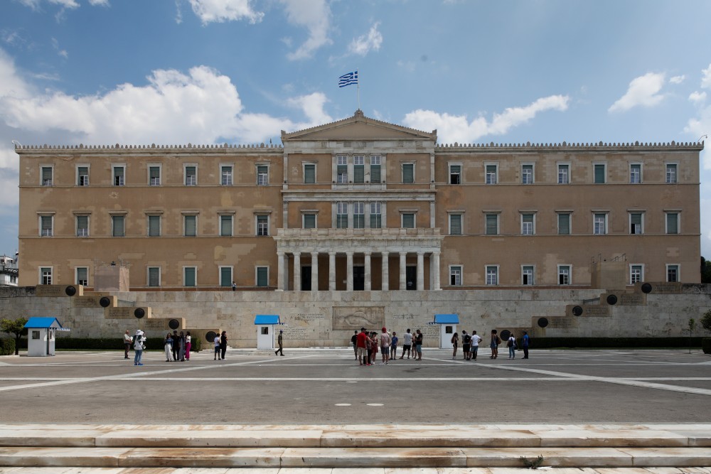 Στη Βουλή το εργασιακό νομοσχέδιο - Οι βασικές διατάξεις