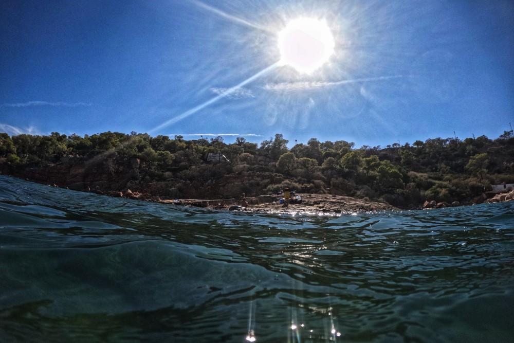 «Μπερδεμένος» καιρός σήμερα με ήλιο και νεφώσεις