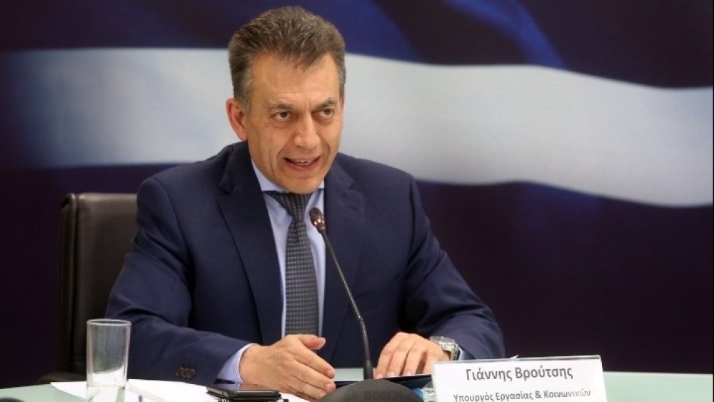 Βρούτσης: Αυξήσεις θα δουν 240.000 συνταξιούχοι την Τρίτη (2&#x2F;6)