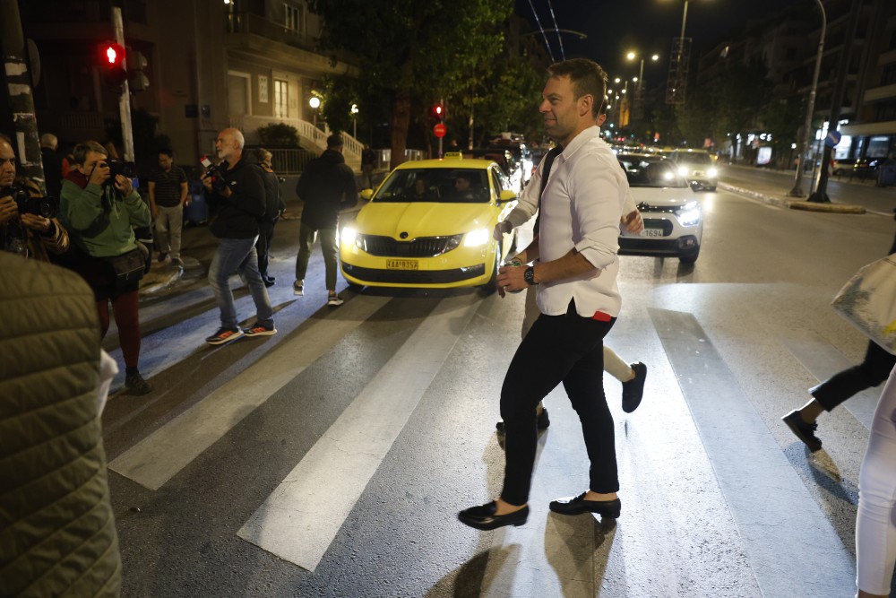 Στέφανος της Ελλάδας: ένα εγώ που δεν έχει ουρανό