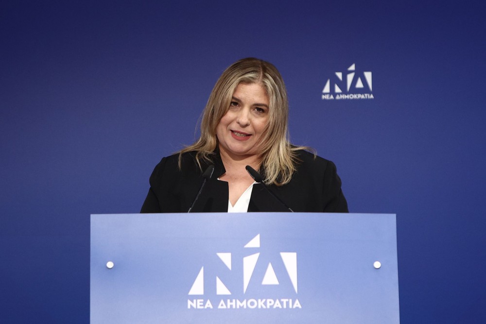 Μαρία Συρεγγέλα: Η κυβέρνηση προσπαθεί να αντιμετωπίσει ολιστικά την ακρίβεια