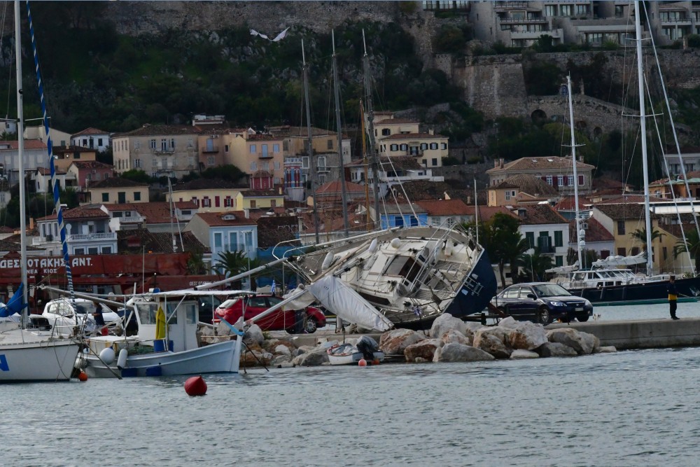 Προειδοποιητικό μήνυμα του «112» σε Κυκλάδες και βόρειο Αιγαίο για επικίνδυνα καιρικά φαινόμενα