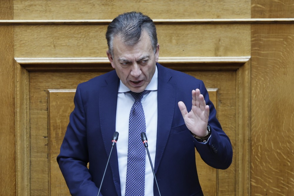 Βουλή - Γιάννης Βρούτσης: Έρχεται σαρωτική νομοθετική παρέμβαση για την οπαδική βία