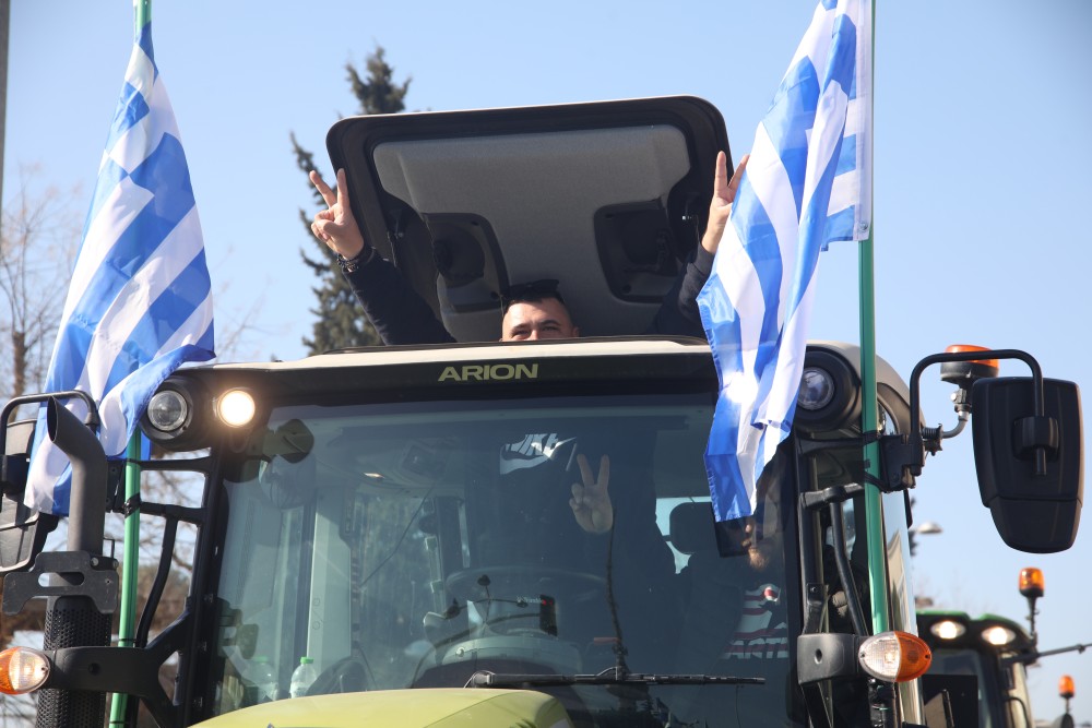 Μηχανοκίνητη πορεία αγροτών στο ΥΜΑΘ