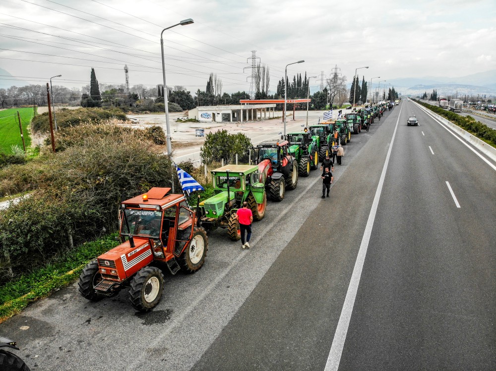 Η «απόβαση των αγροτών»: ένα σόου στο κέντρο της πόλης