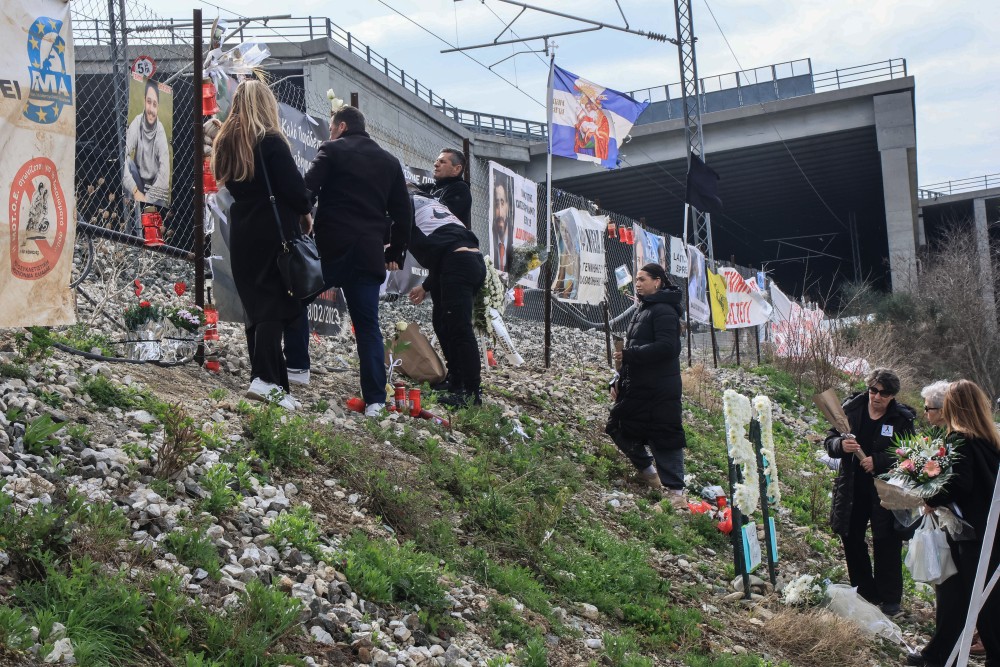 Χυδαία εκμετάλλευση νεκρών και της θλίψης των συγγενών