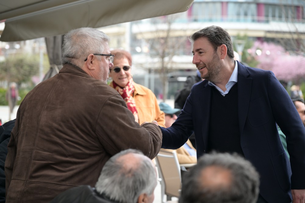 Eμμονικός Ανδρουλάκης: βλέπει παντού «διαφθορά»