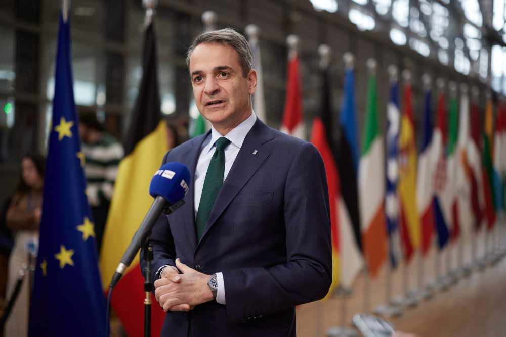 Ποιοι και γιατί θέλουν να «παραδοθεί» ο Μητσοτάκης