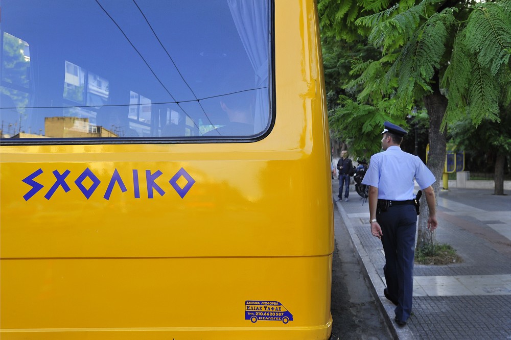 Αδιανόητο περιστατικό στην Κηφισιά: ξέχασαν σε σχολικό λεωφορείο παιδί 4,5 ετών για έξι ώρες